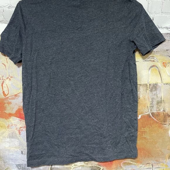 Old Navy Charcoal V-neck Wardrobe Staple - Picture 8 of 8